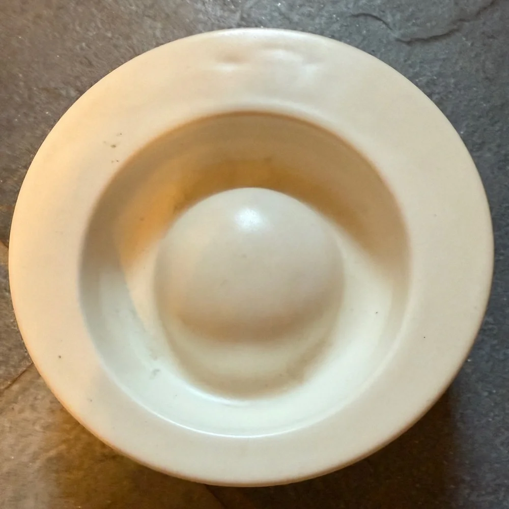 VINTAGE 1980S ROUND WHITE Ceramic ASHTRAY made in Italy